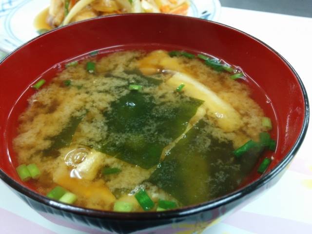 23: みそ汁（MISOSHIRU）”ZUPPA DI MISO”